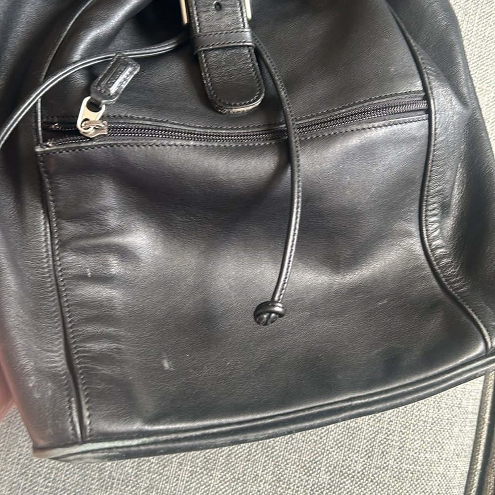 Vintage Coach 0529 Classic Black Leather Backpack - Picture 8 of 16